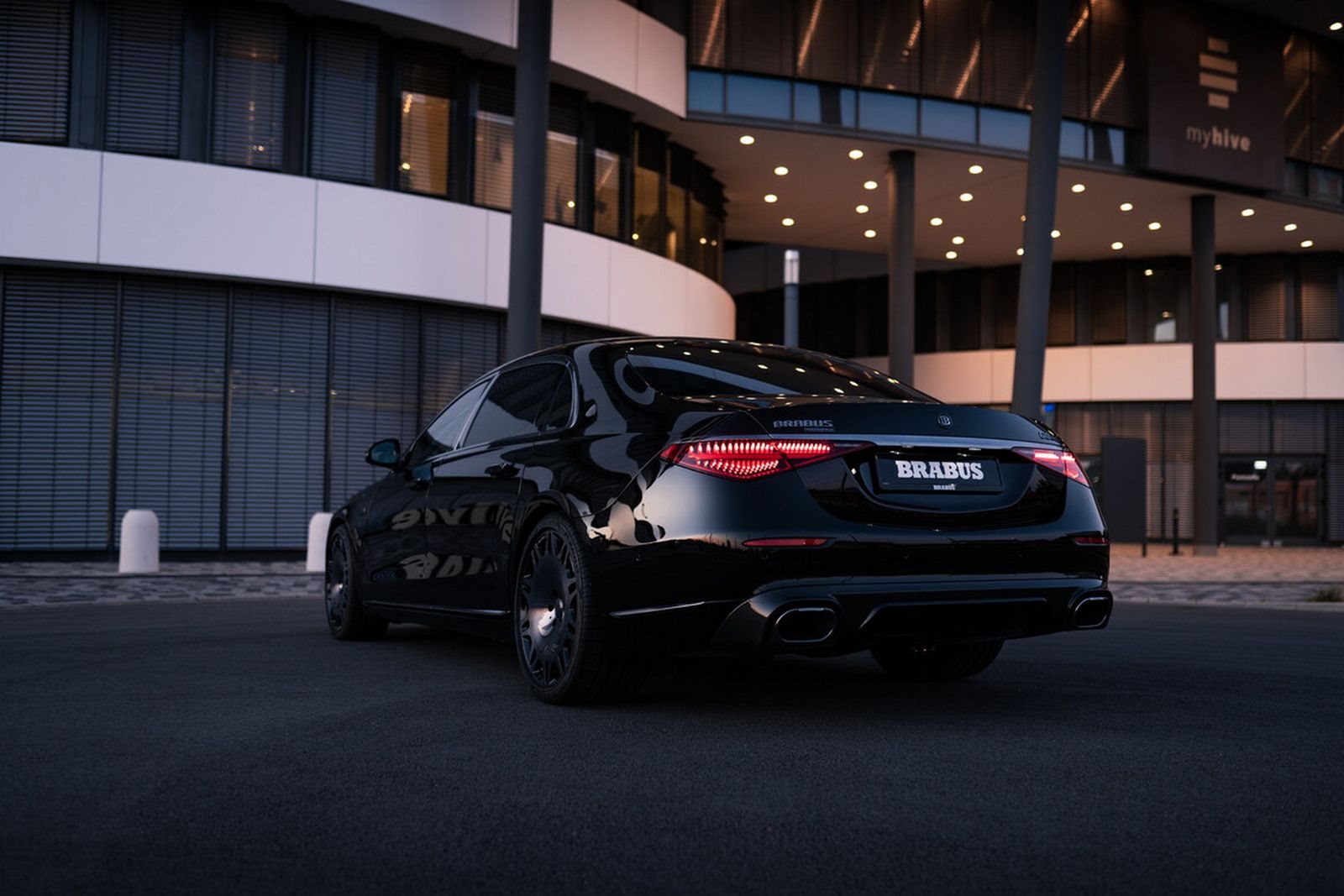 2022 - MERCEDES-MAYBACH S BRABUS 600 ‘MASTERPIECE’, foto 2
