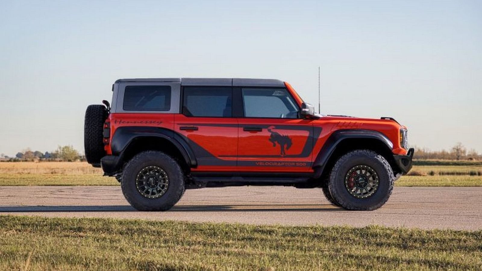 FORD BRONCO VELOCIRAPTOR 500 BY HENNESSEY, foto 4