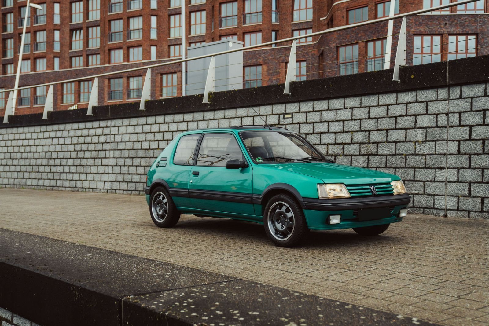 PEUGEOT 205 GTI GRIFFE, foto 4