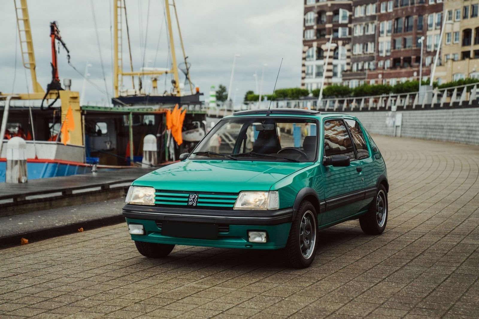PEUGEOT 205 GTI GRIFFE, foto 5