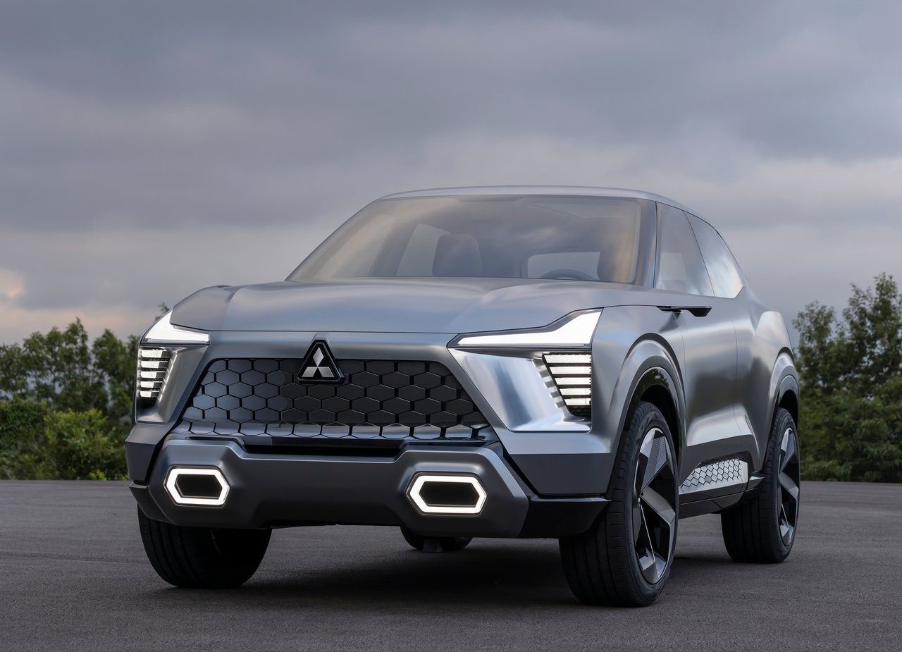 2022 - MITSUBISHI XFC CONCEPT, foto 4