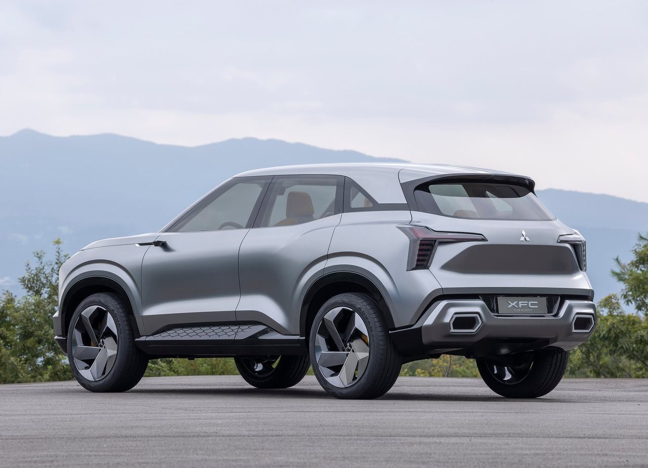 2022 - MITSUBISHI XFC CONCEPT, foto 11