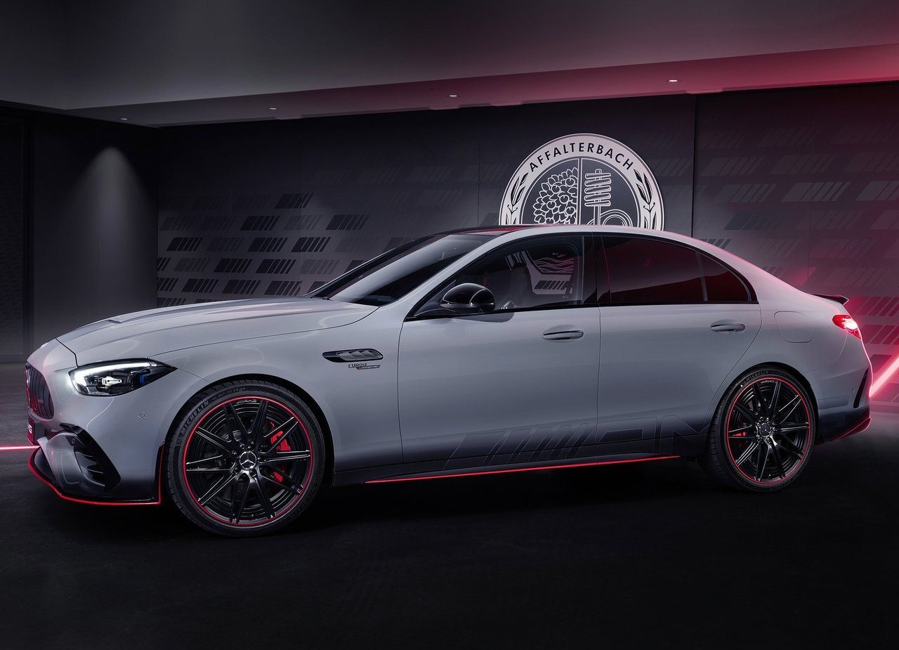 2023 - MERCEDES-AMG C 63 S E PERFORMANCE F1 EDITION, foto 3