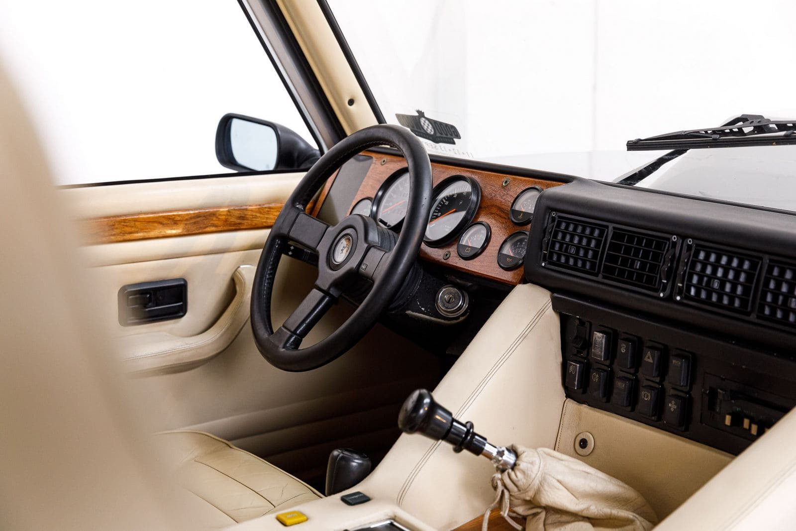 1987 - LAMBORGHINI LM002, foto 11