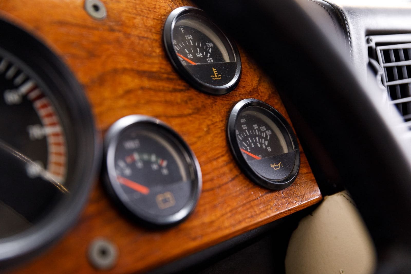 1987 - LAMBORGHINI LM002, foto 12