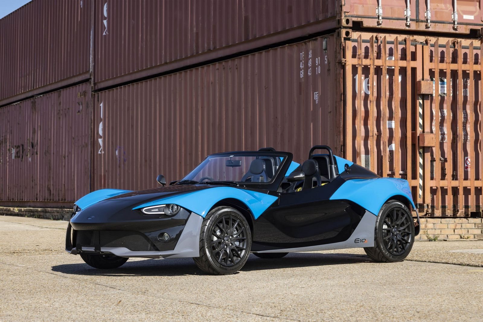 2015 - ZENOS E10 S, foto 1