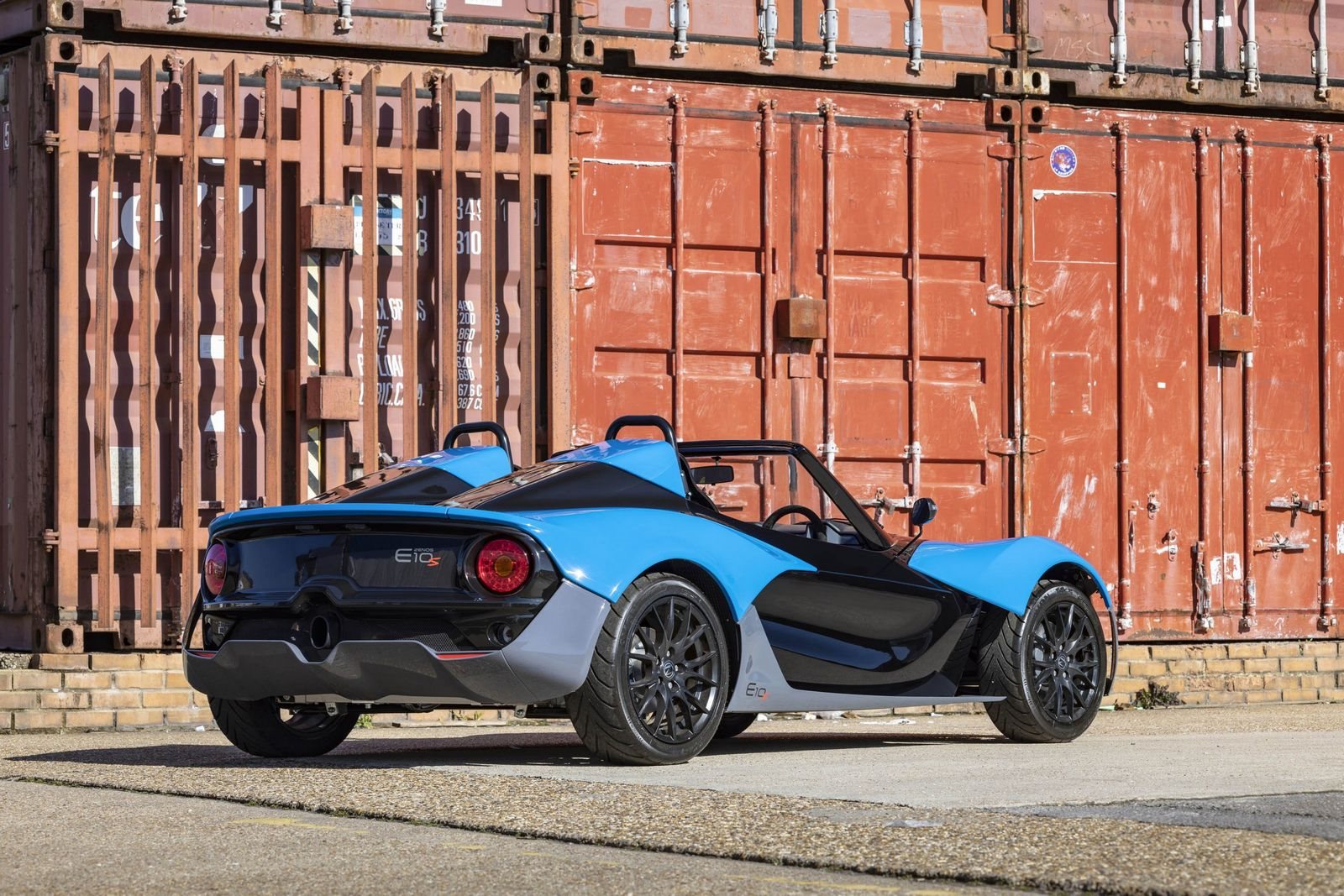 2015 - ZENOS E10 S, foto 2