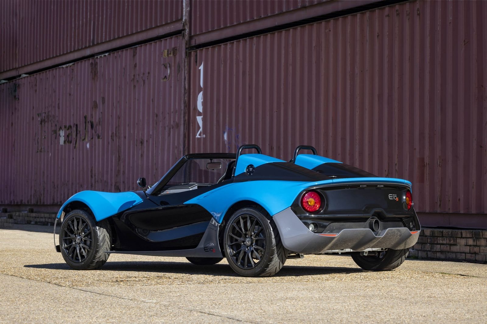 2015 - ZENOS E10 S, foto 3