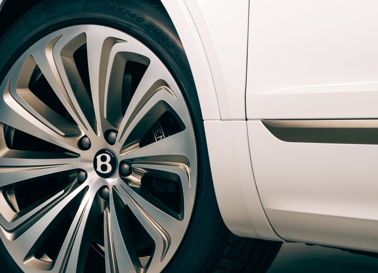 BENTLEY BENTAYGA ODYSSEAN EDITION, foto 12