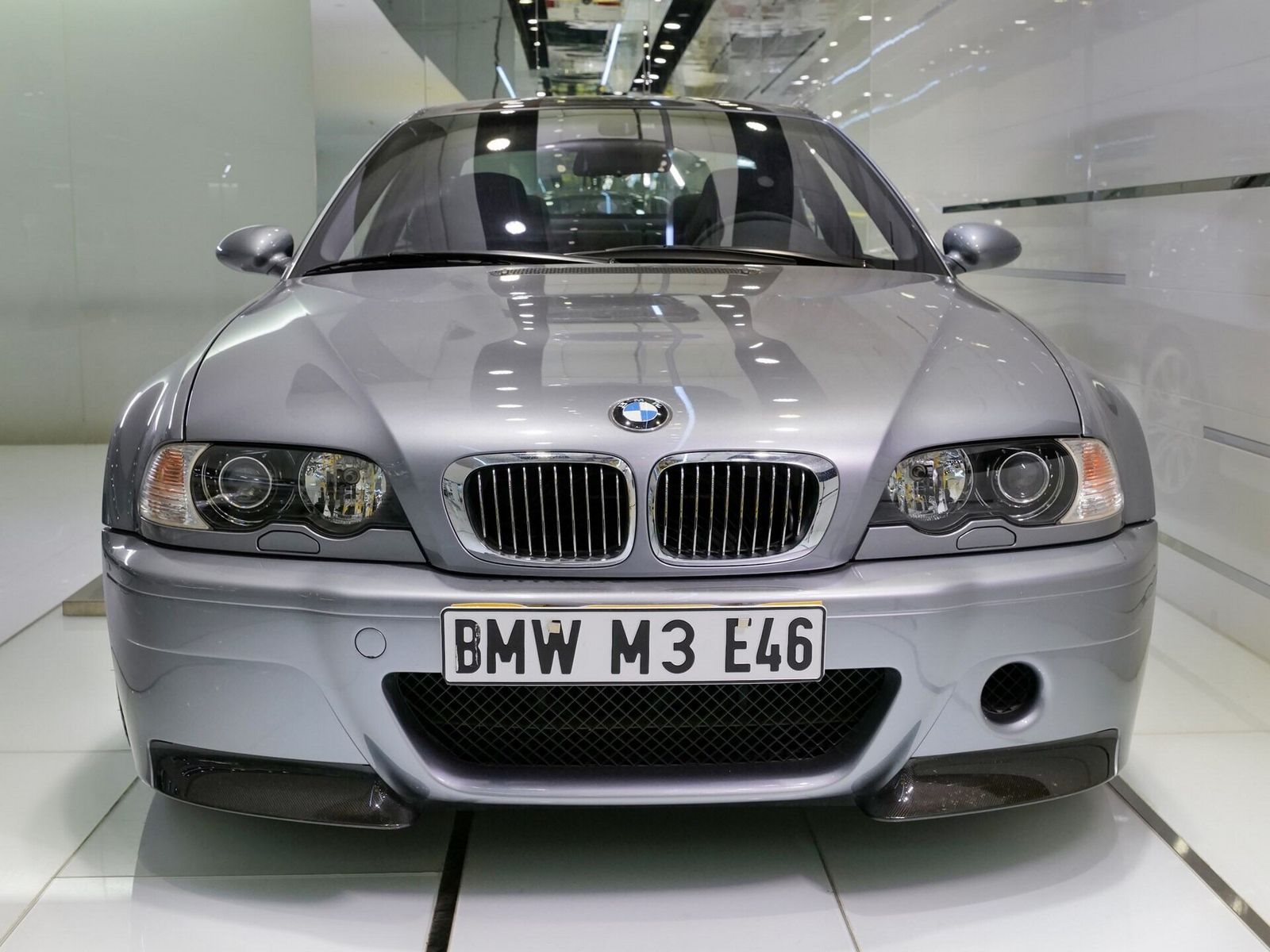 BMW M3 COUPE CSL SILVER GREY METALLIC, foto 4