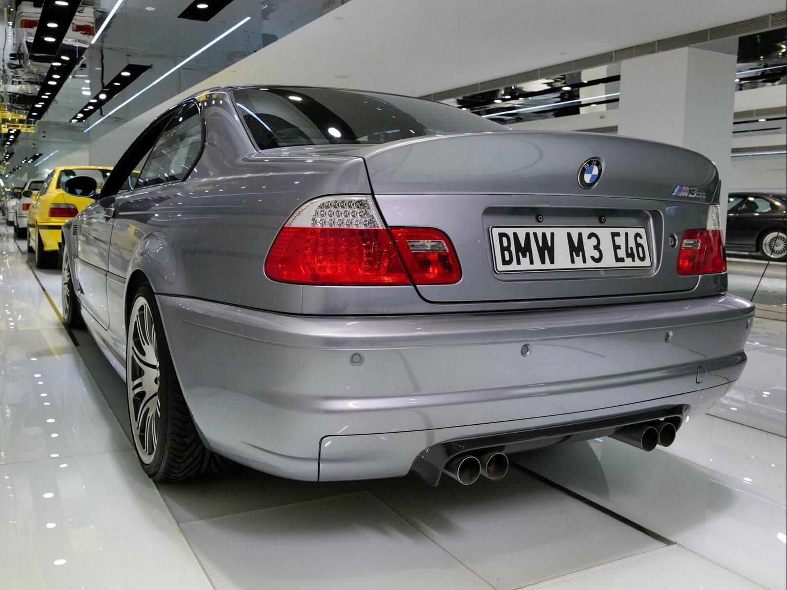 BMW M3 COUPE CSL SILVER GREY METALLIC, foto 7