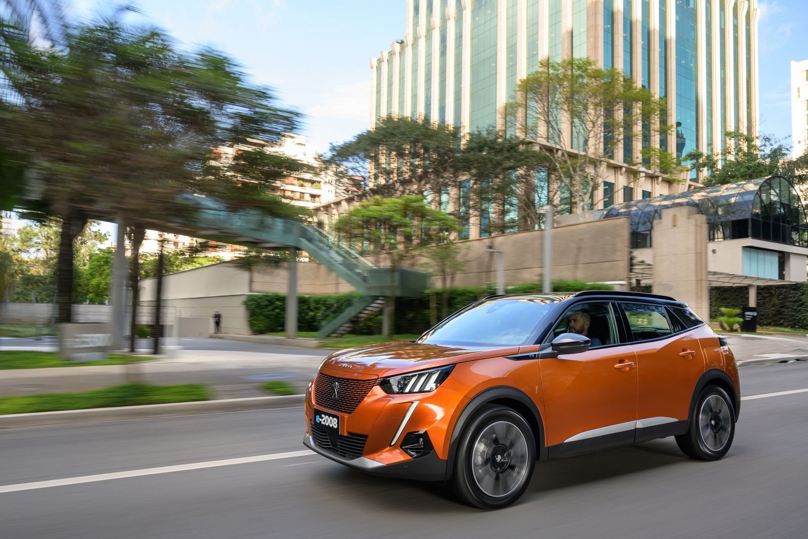 2023 - PEUGEOT E-2008, foto 3