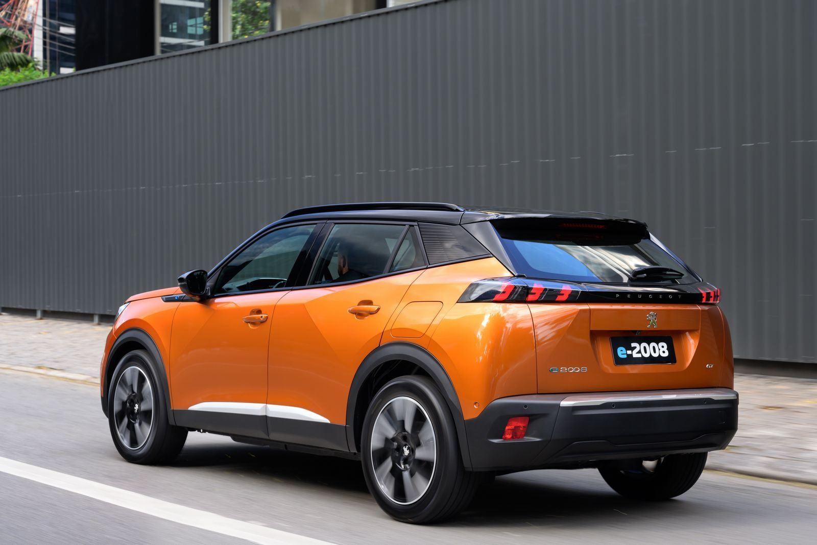 2023 - PEUGEOT E-2008, foto 7