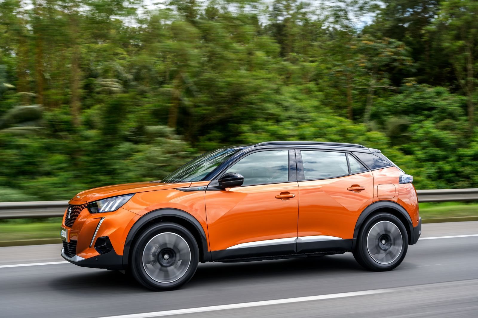 2023 - PEUGEOT E-2008, foto 14