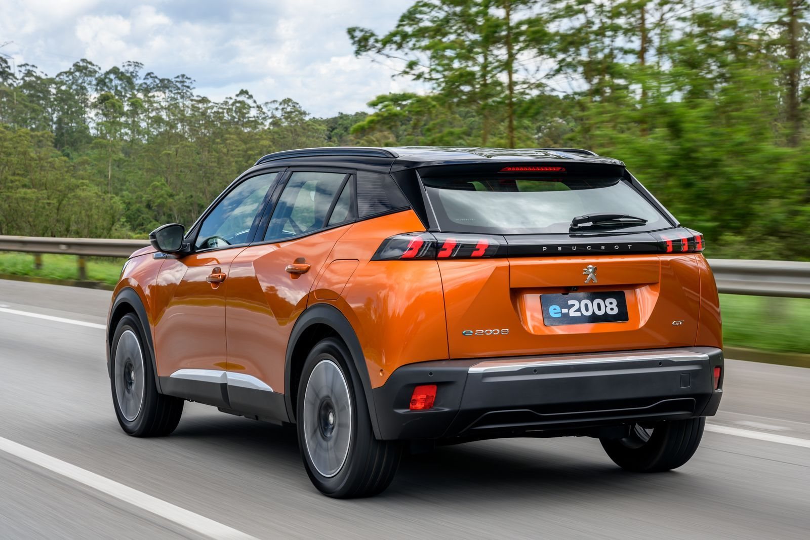 2023 - PEUGEOT E-2008, foto 16
