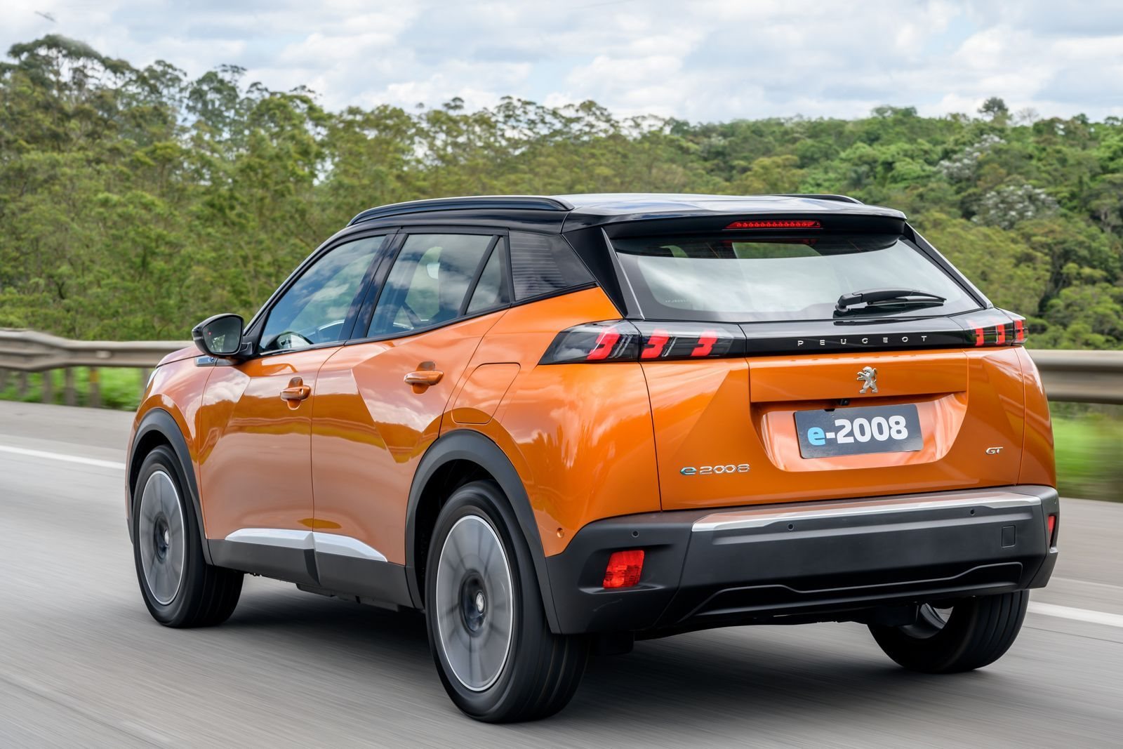 2023 - PEUGEOT E-2008, foto 17