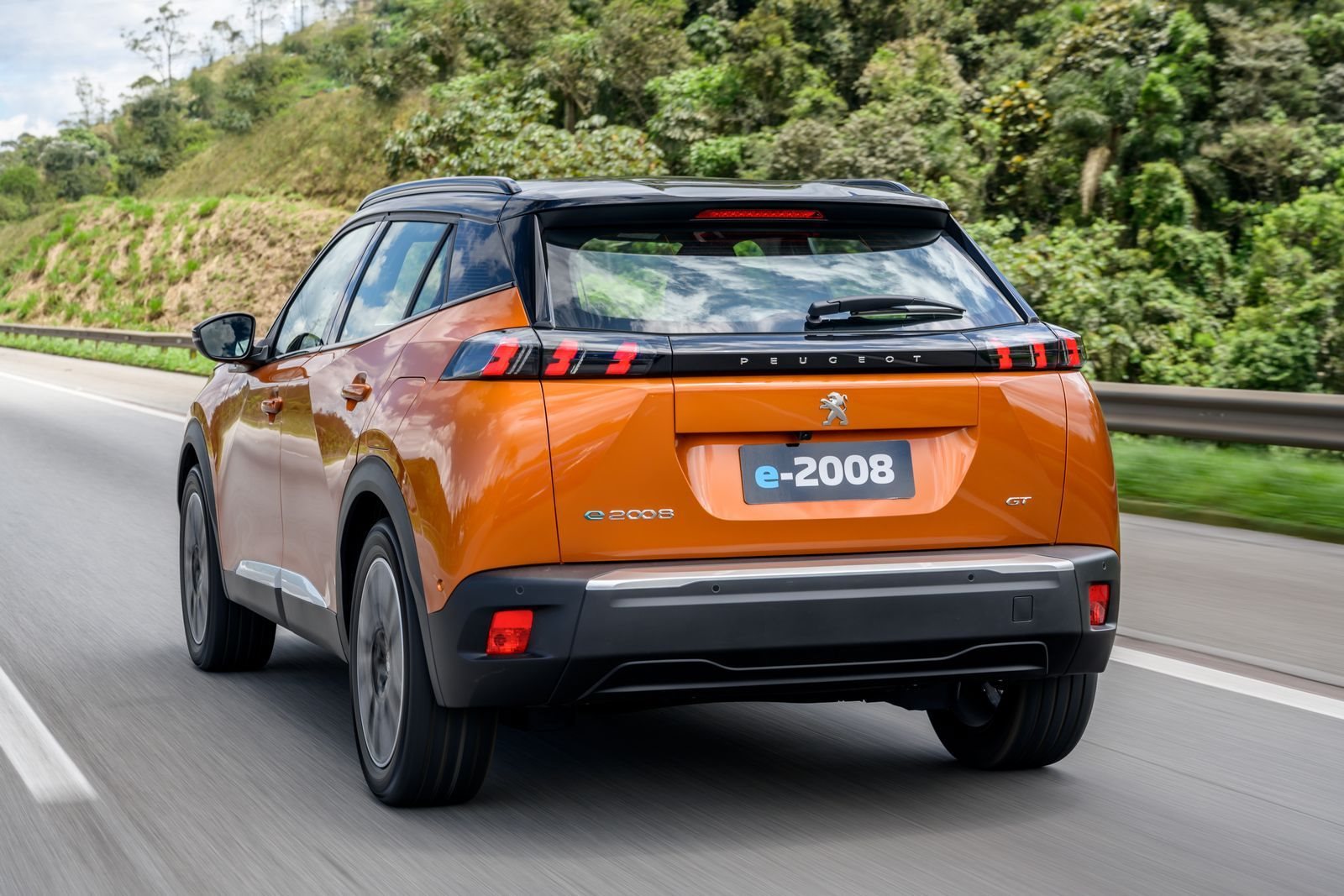 2023 - PEUGEOT E-2008, foto 18