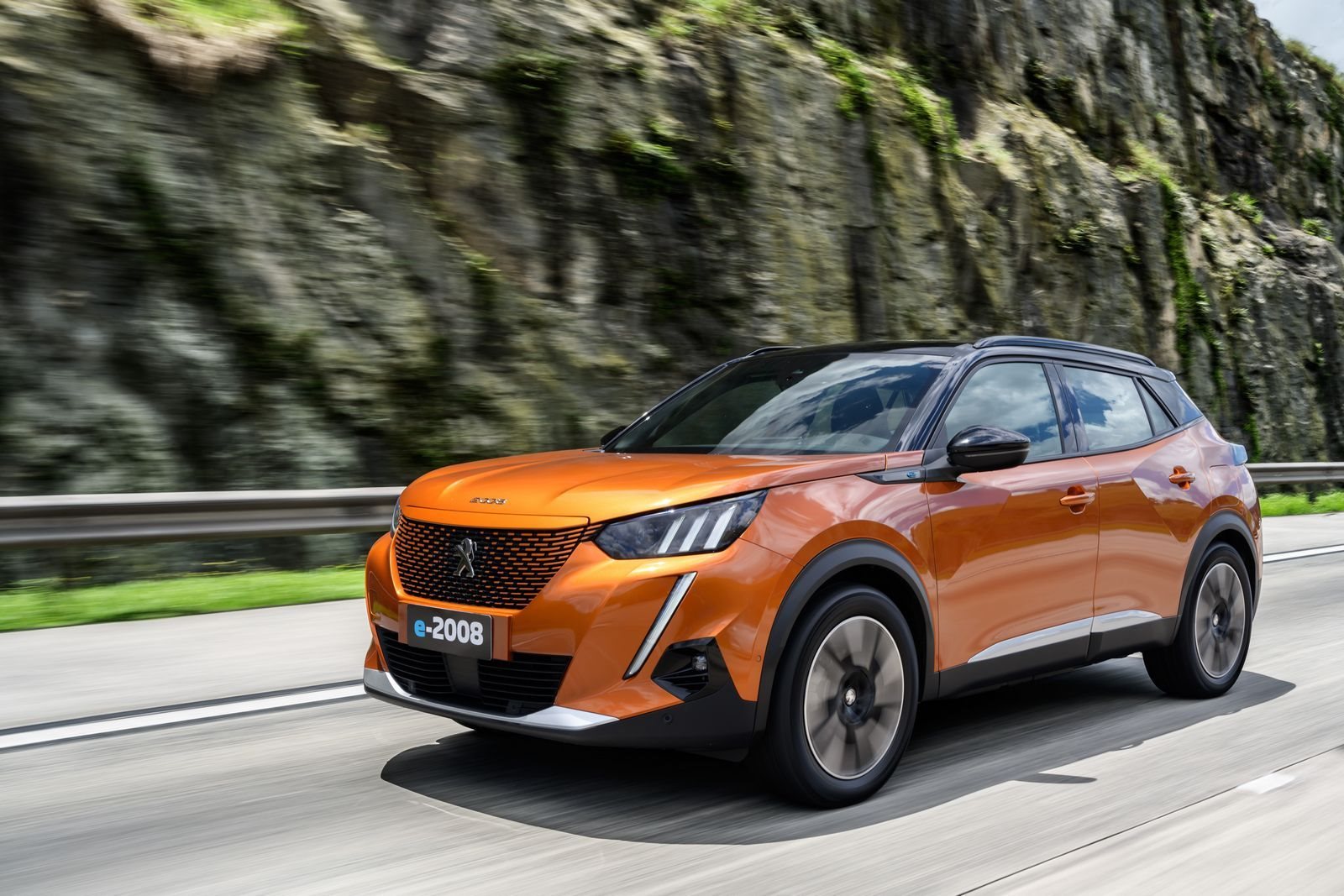 2023 - PEUGEOT E-2008, foto 19