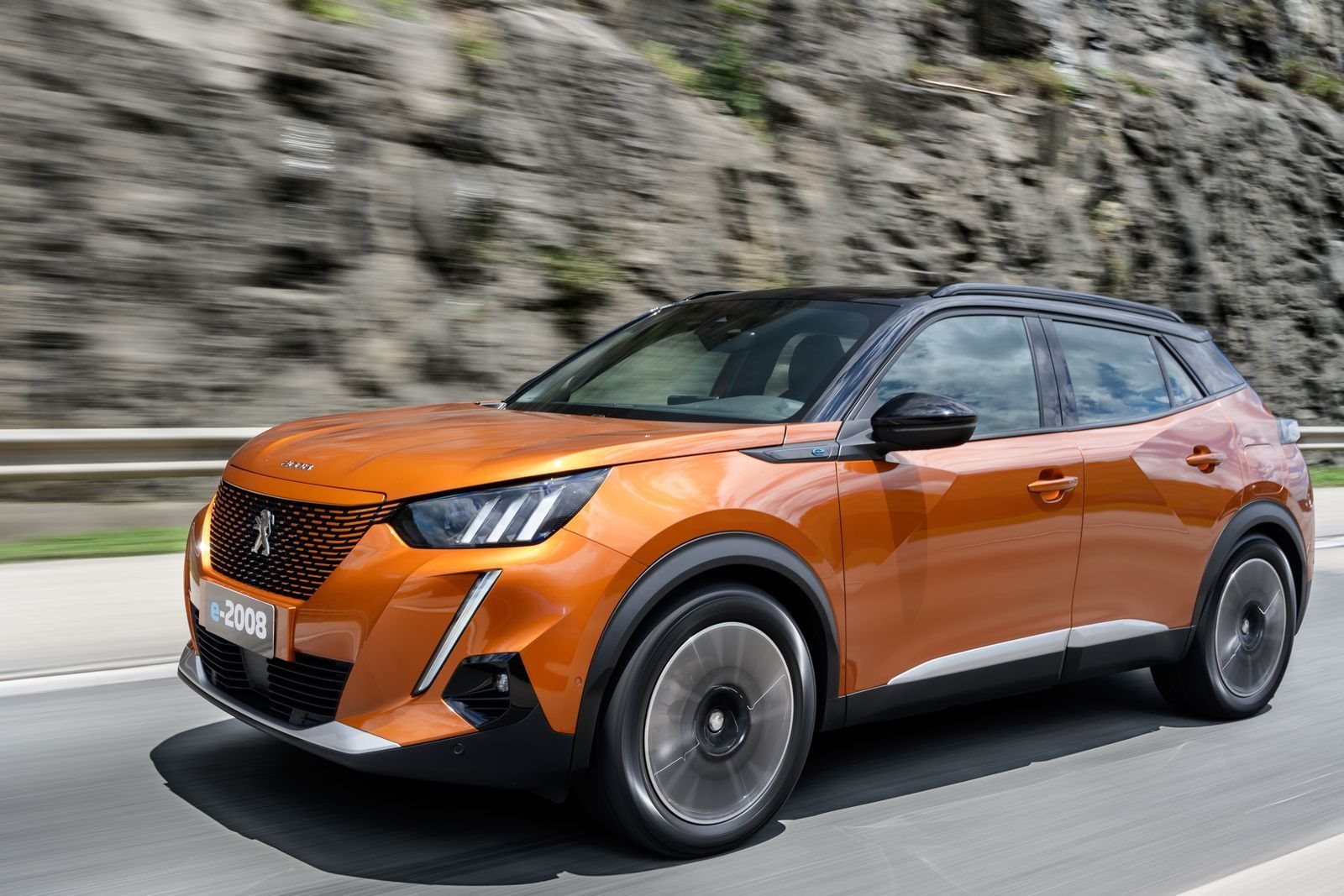 2023 - PEUGEOT E-2008, foto 20