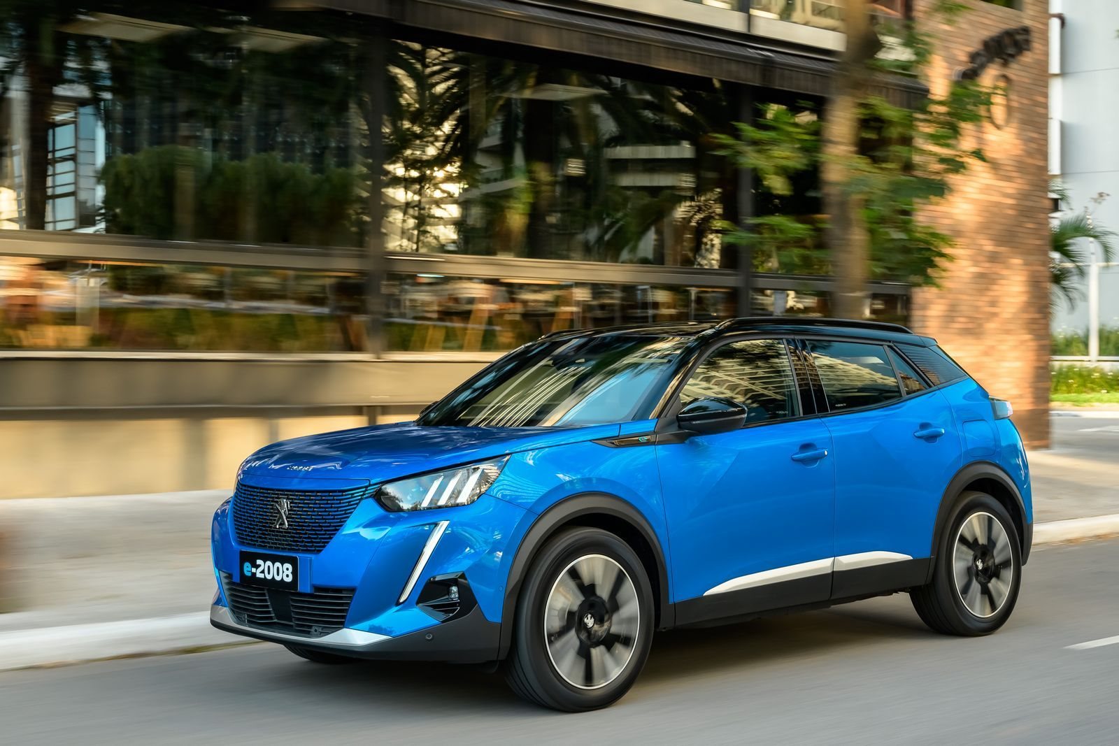 2023 - PEUGEOT E-2008, foto 30