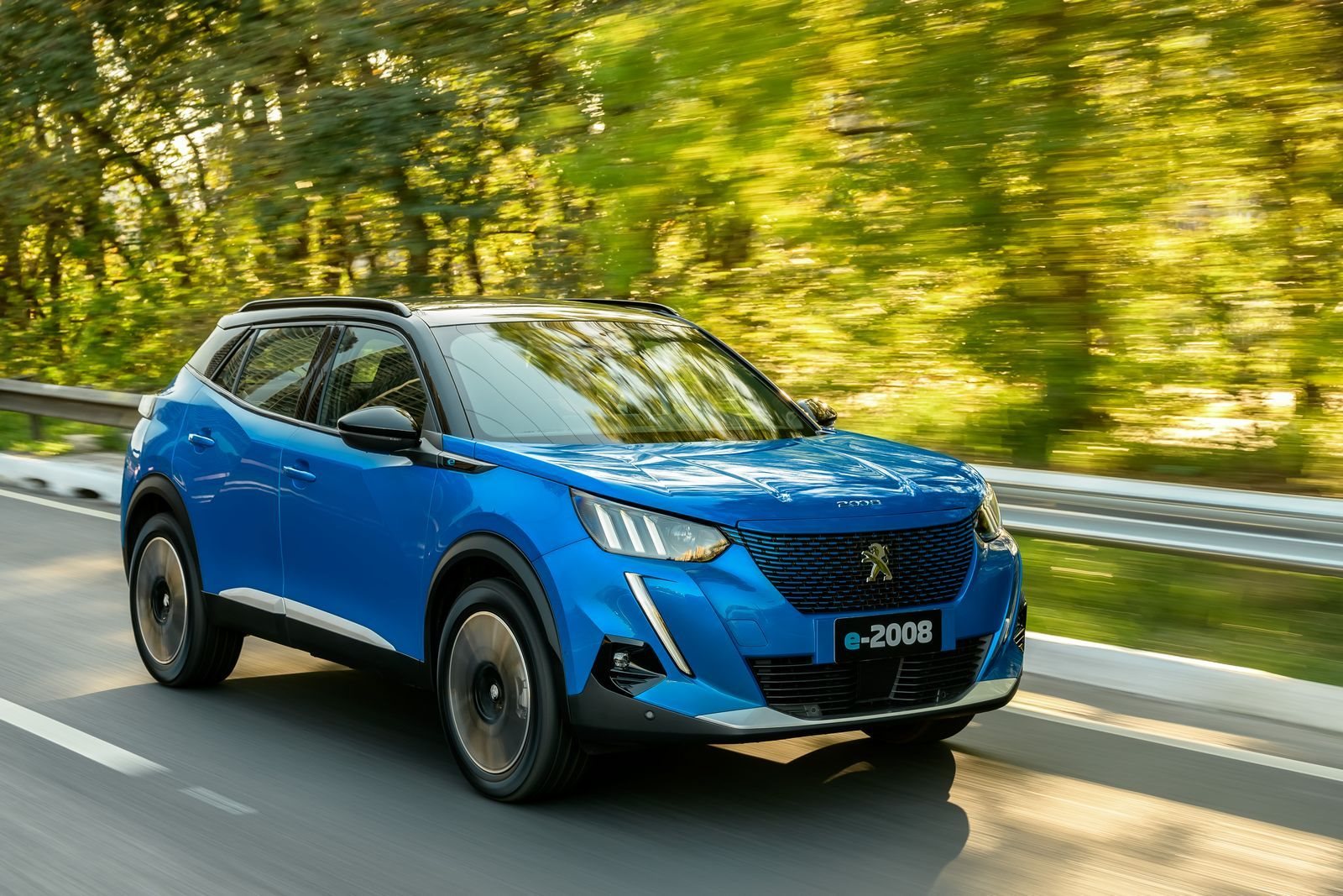 2023 - PEUGEOT E-2008, foto 36