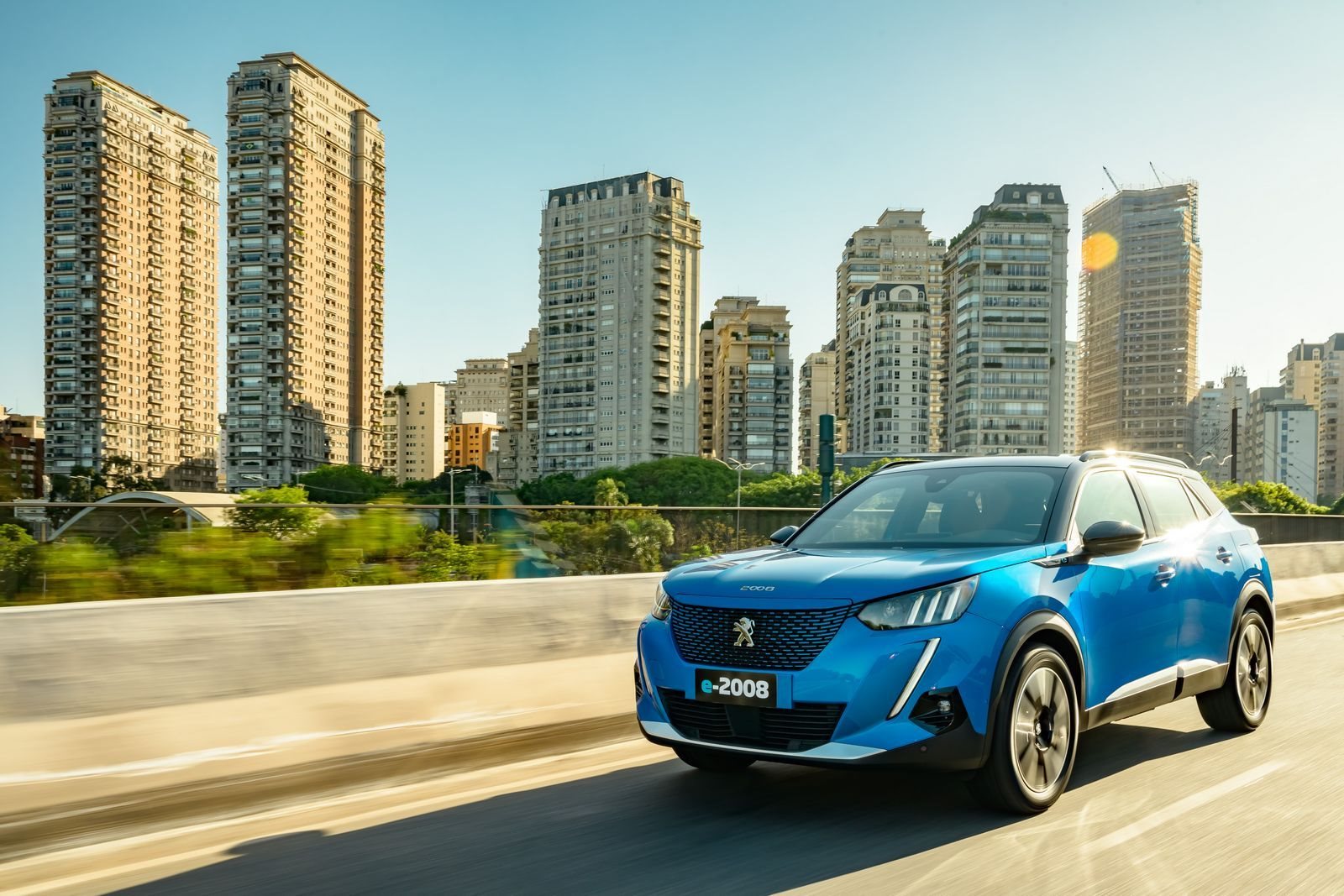 2023 - PEUGEOT E-2008, foto 37
