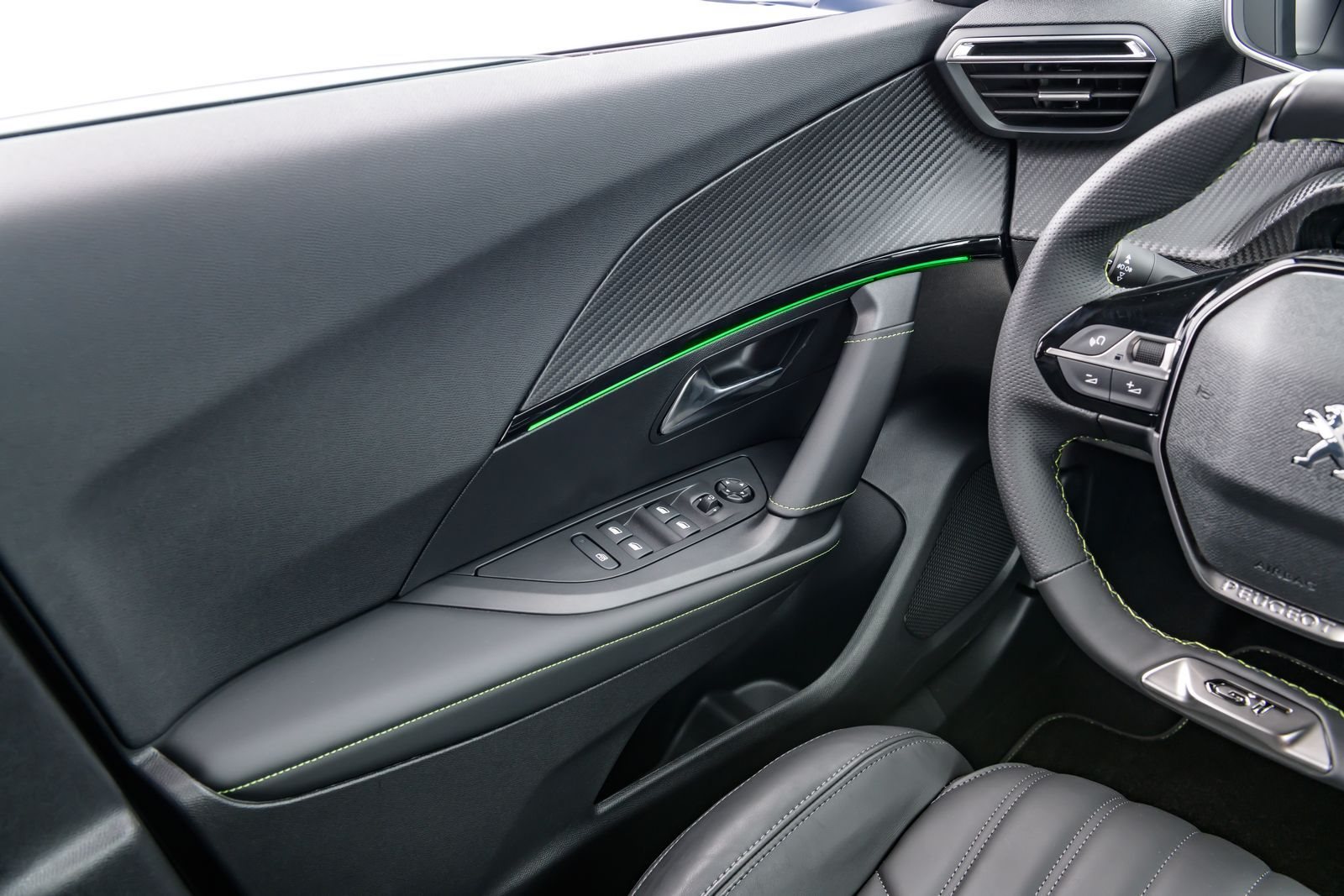 2023 - PEUGEOT E-2008, foto 60