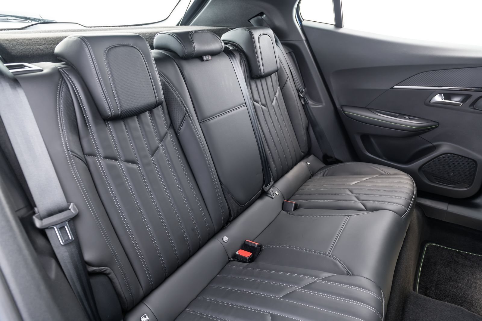2023 - PEUGEOT E-2008, foto 64