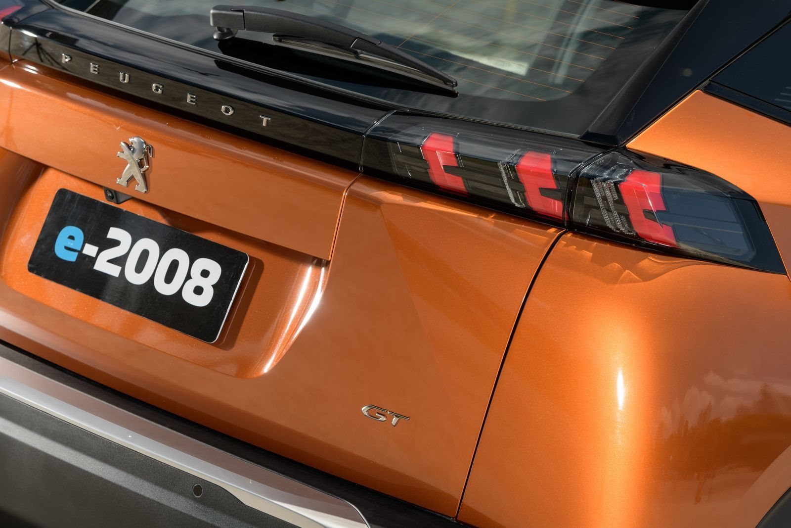 2023 - PEUGEOT E-2008, foto 130