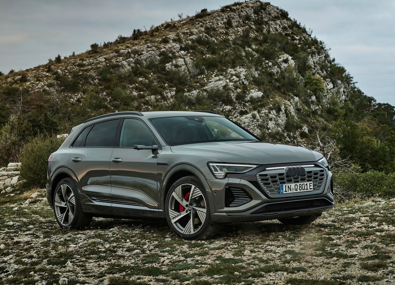 AUDI Q8 E-TRON QUATTRO, foto 1