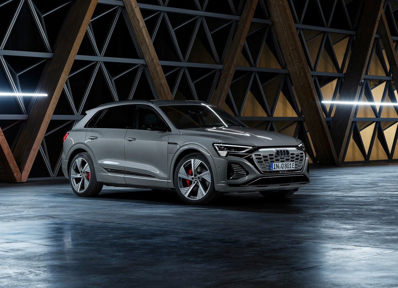 AUDI Q8 E-TRON QUATTRO, foto 2
