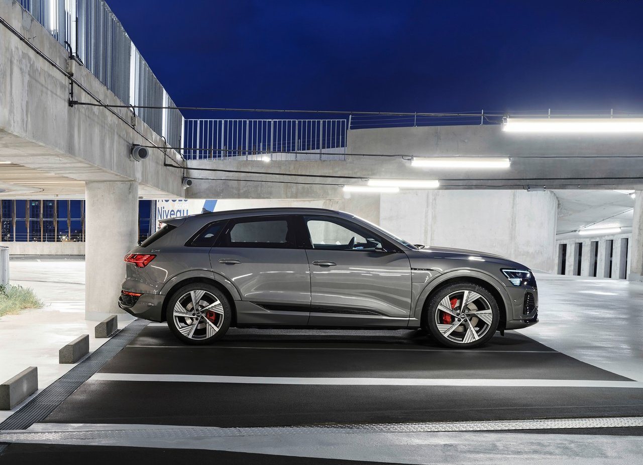 AUDI Q8 E-TRON QUATTRO, foto 16