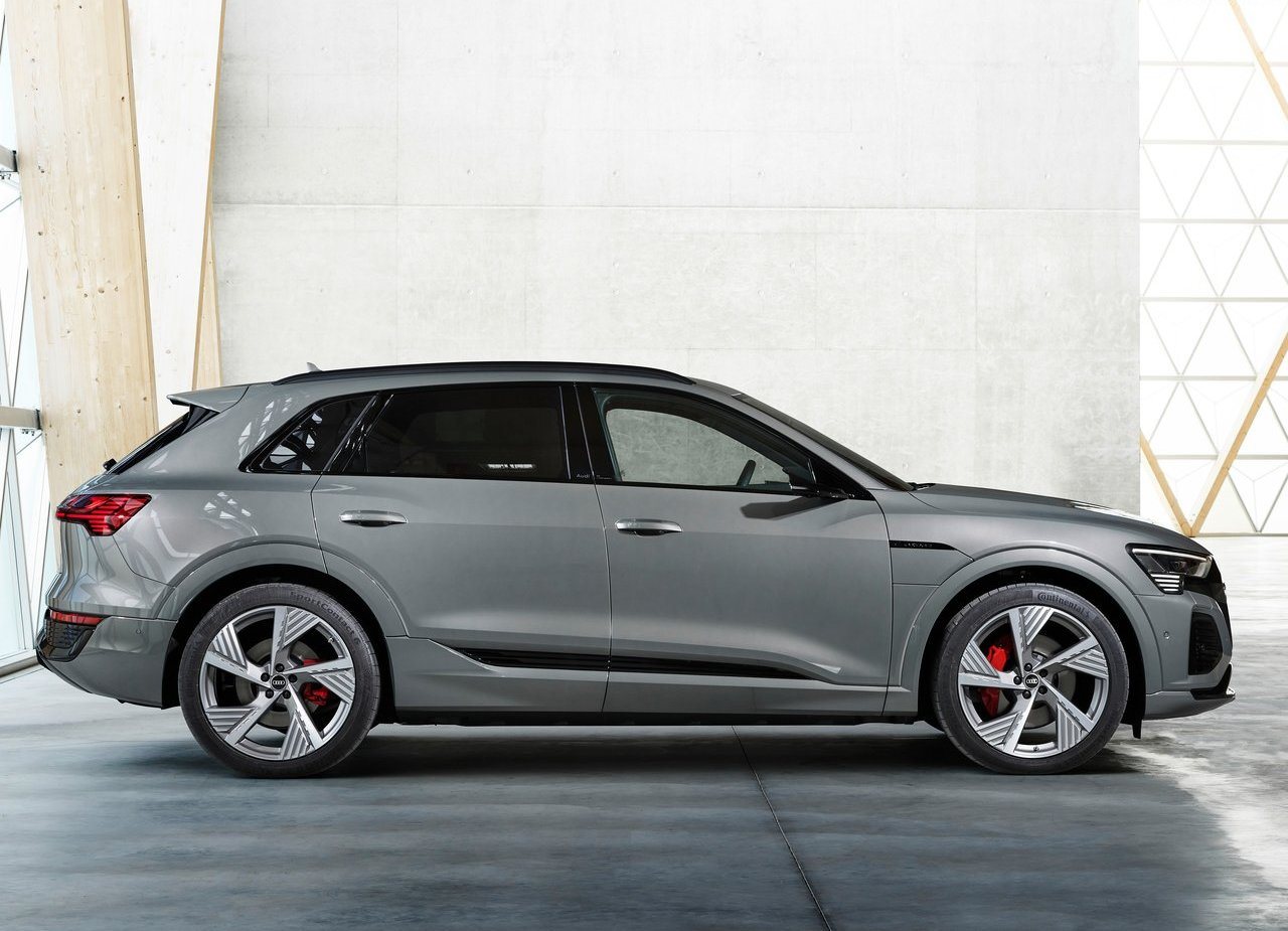 AUDI Q8 E-TRON QUATTRO, foto 18