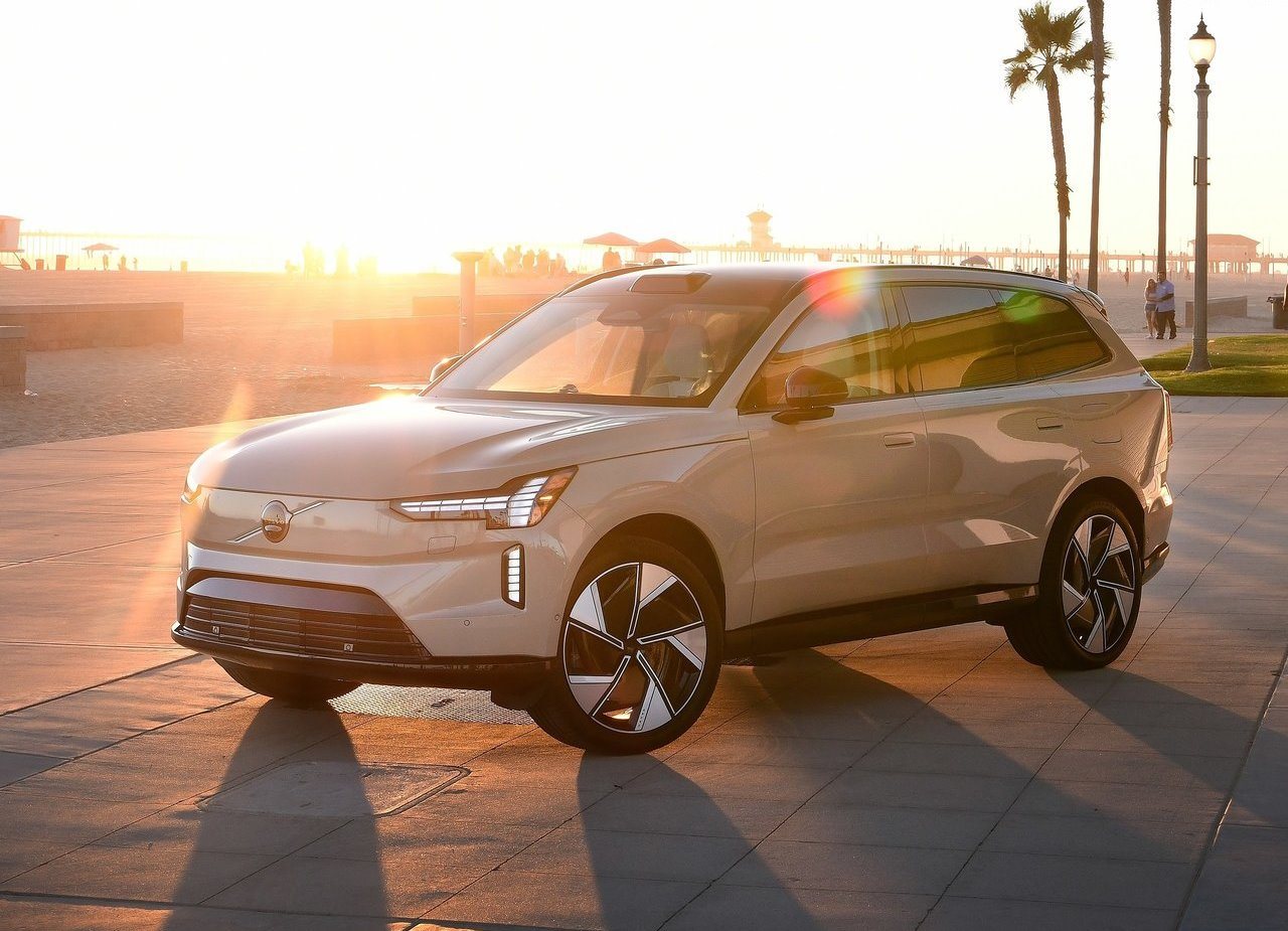 VOLVO EX90, foto 2