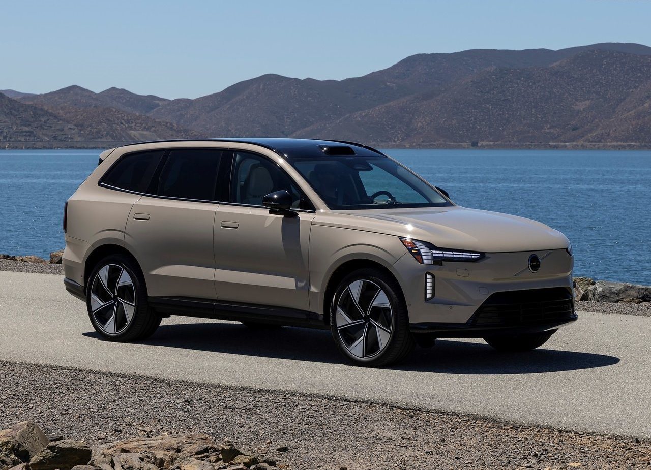 VOLVO EX90, foto 11