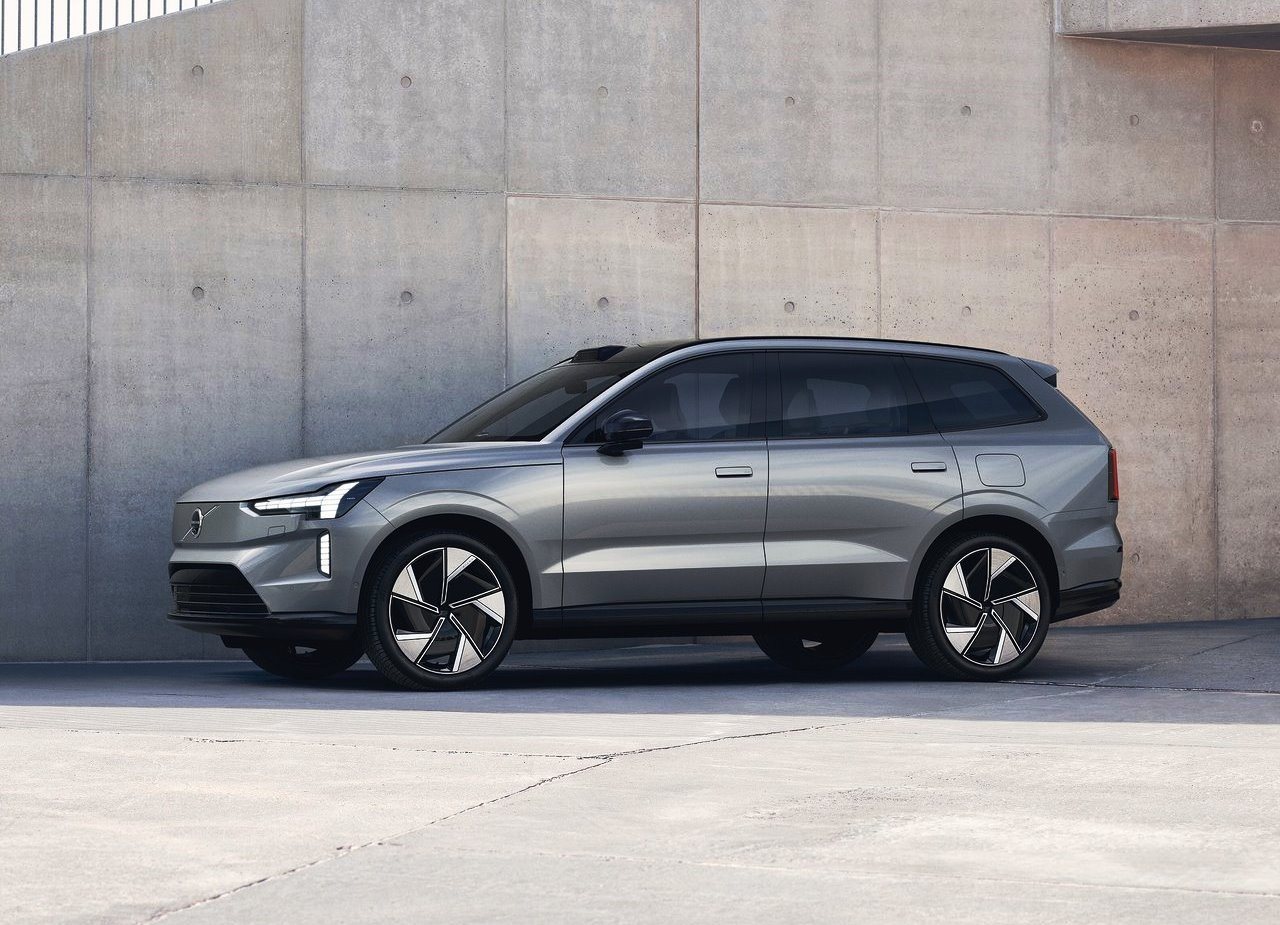 VOLVO EX90, foto 17