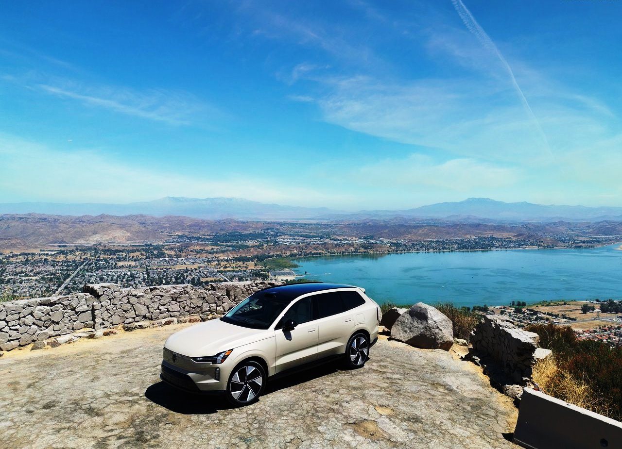 VOLVO EX90, foto 20