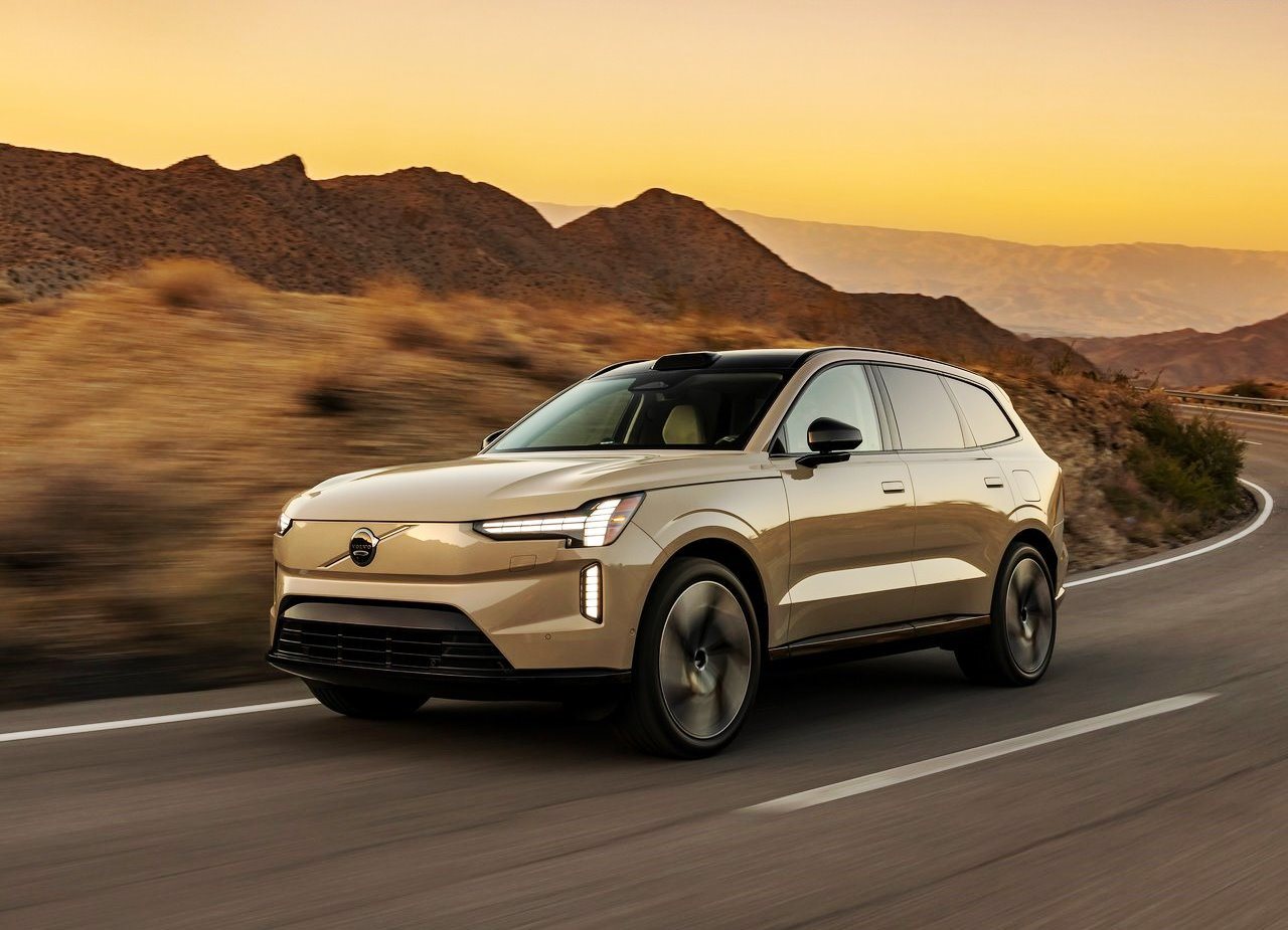 VOLVO EX90, foto 56