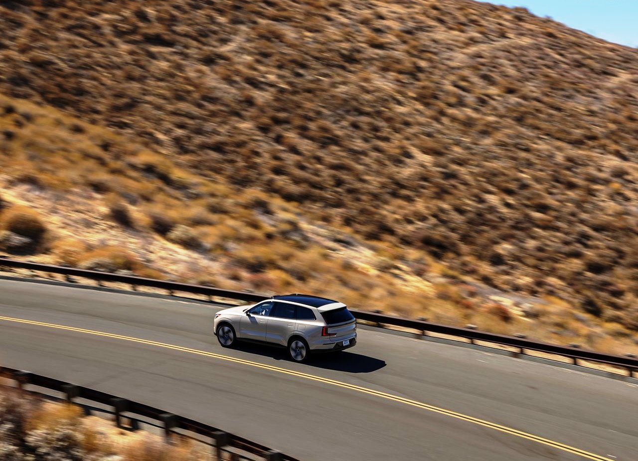 VOLVO EX90, foto 89
