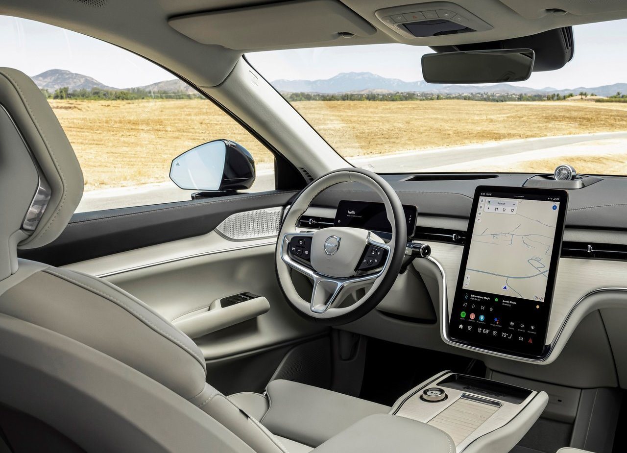 VOLVO EX90, foto 105