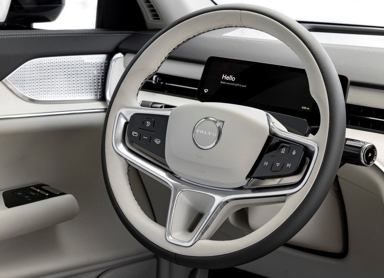 VOLVO EX90, foto 116