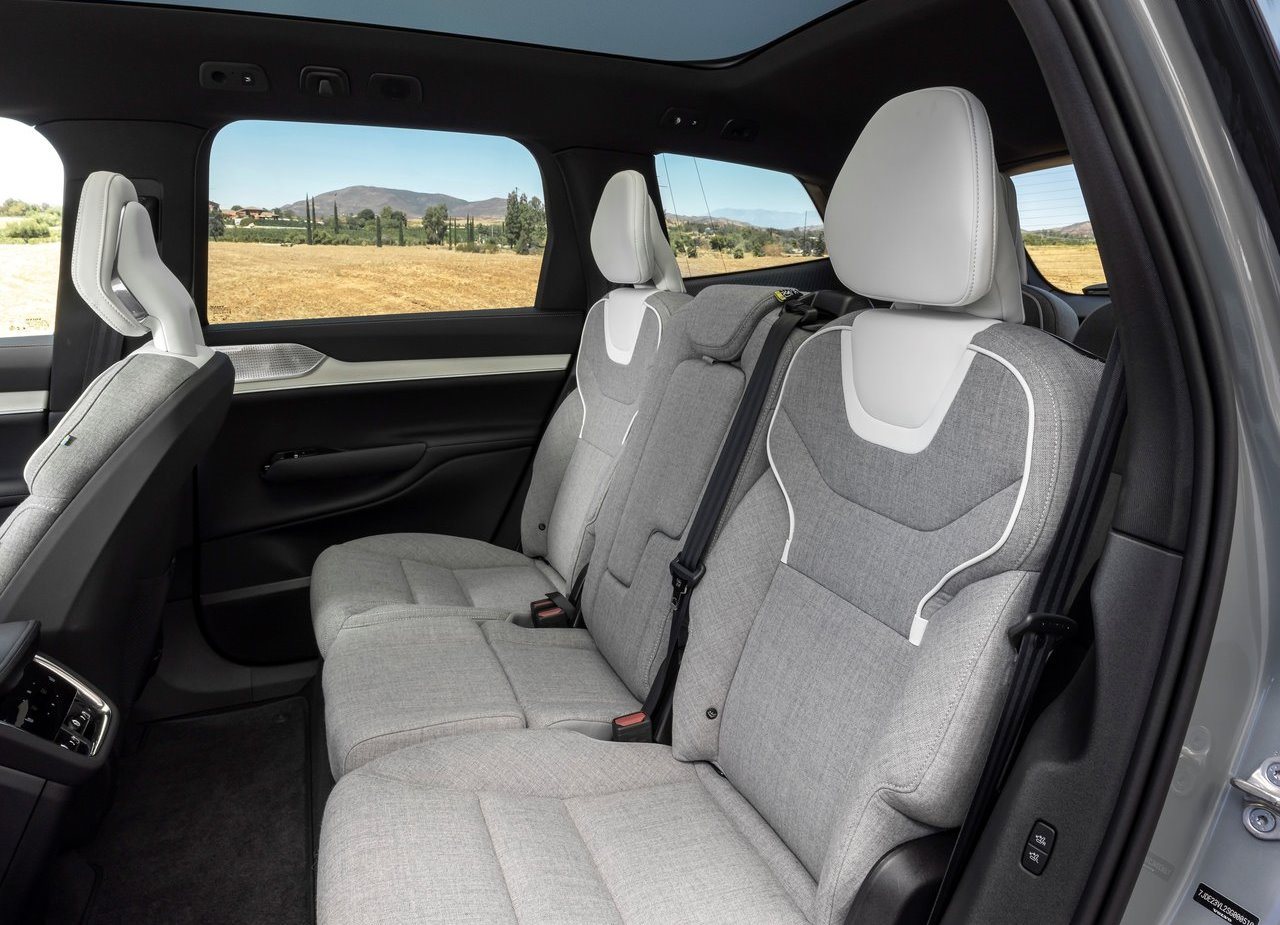 VOLVO EX90, foto 125