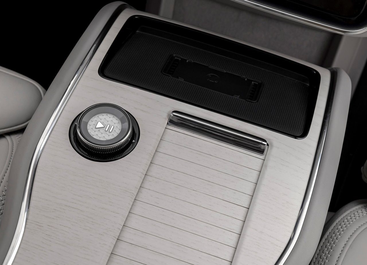 VOLVO EX90, foto 136