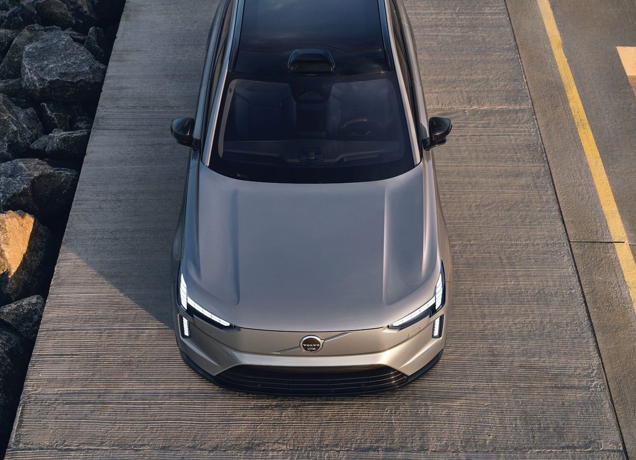 VOLVO EX90, foto 150
