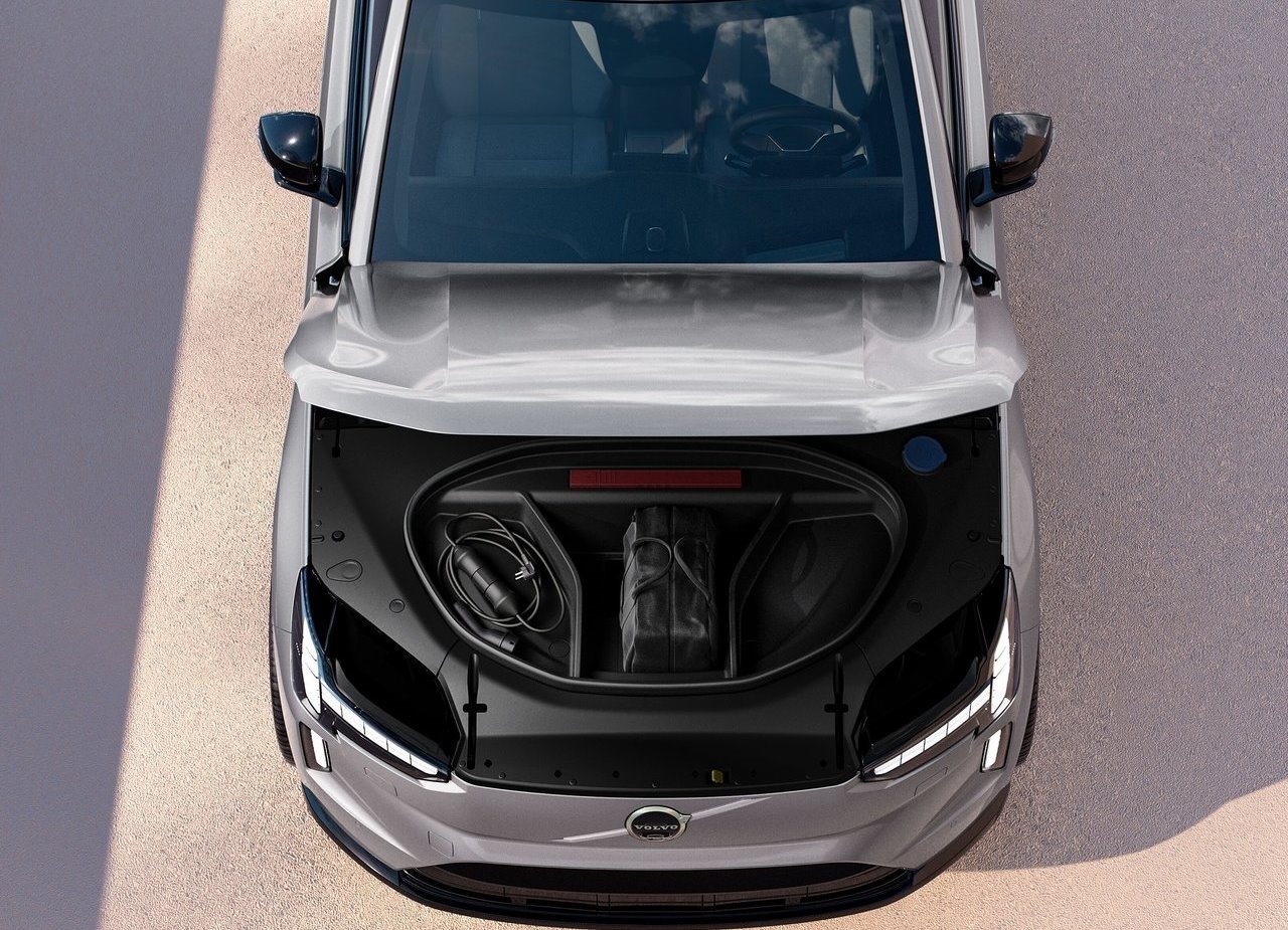 VOLVO EX90, foto 152