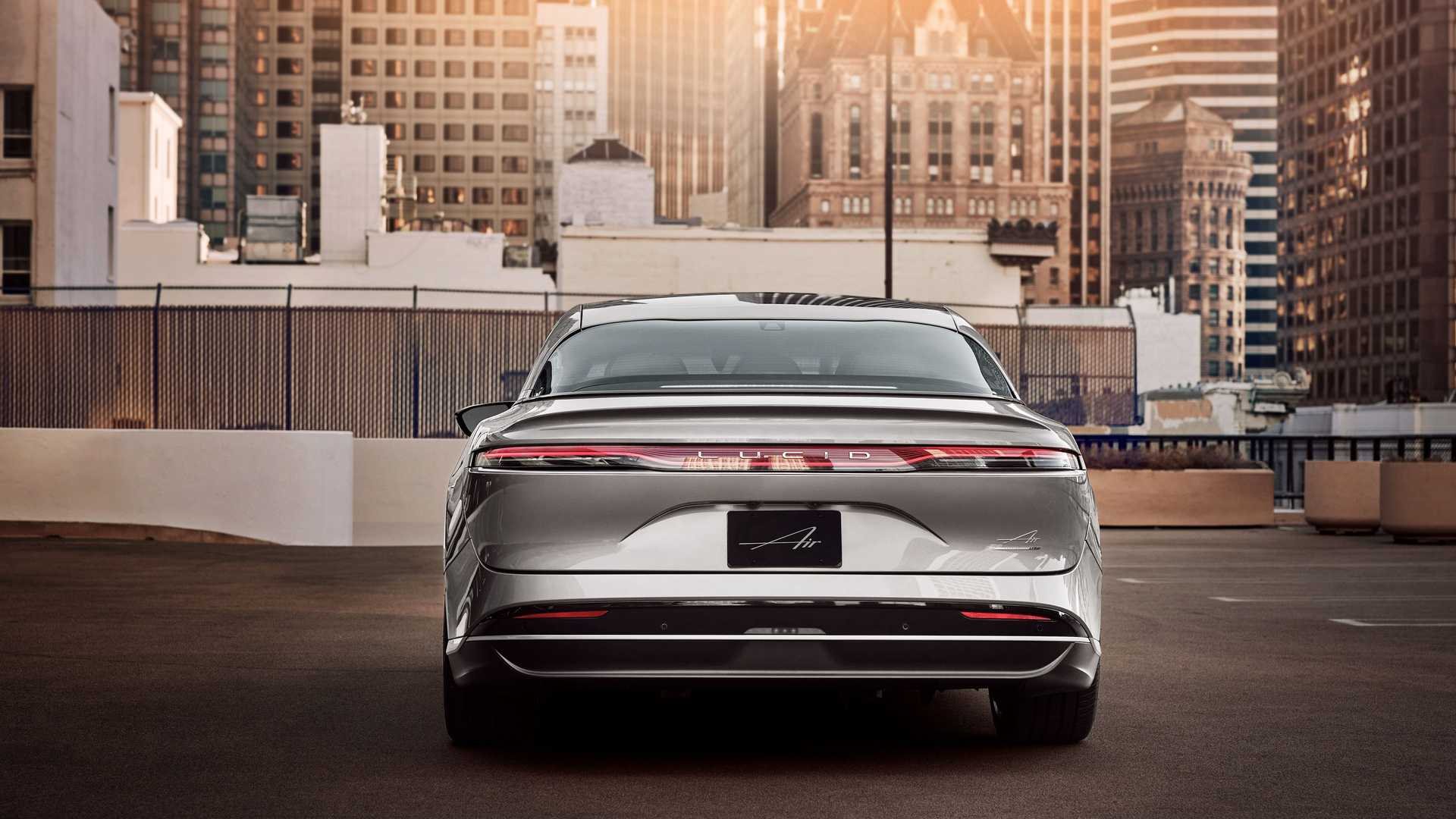 LUCID AIR TOURING, foto 5