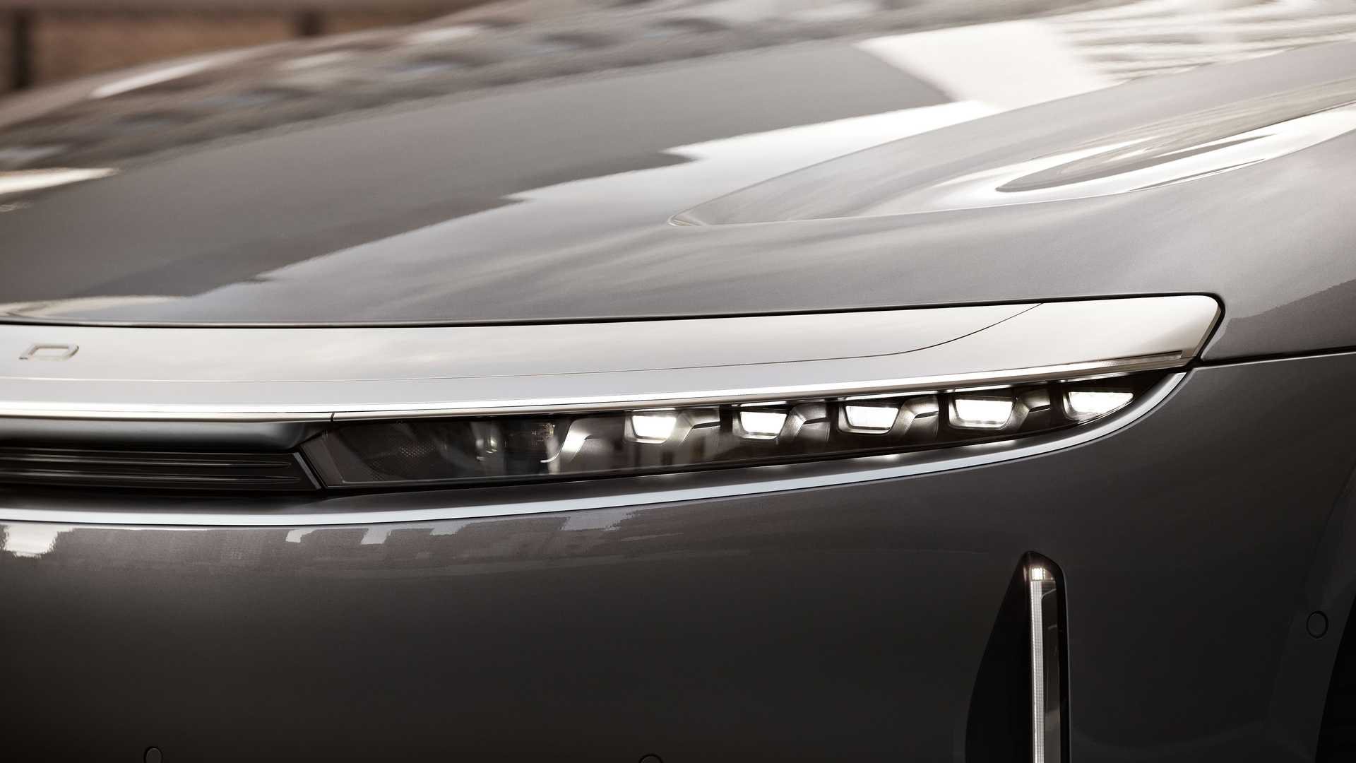 LUCID AIR TOURING, foto 12