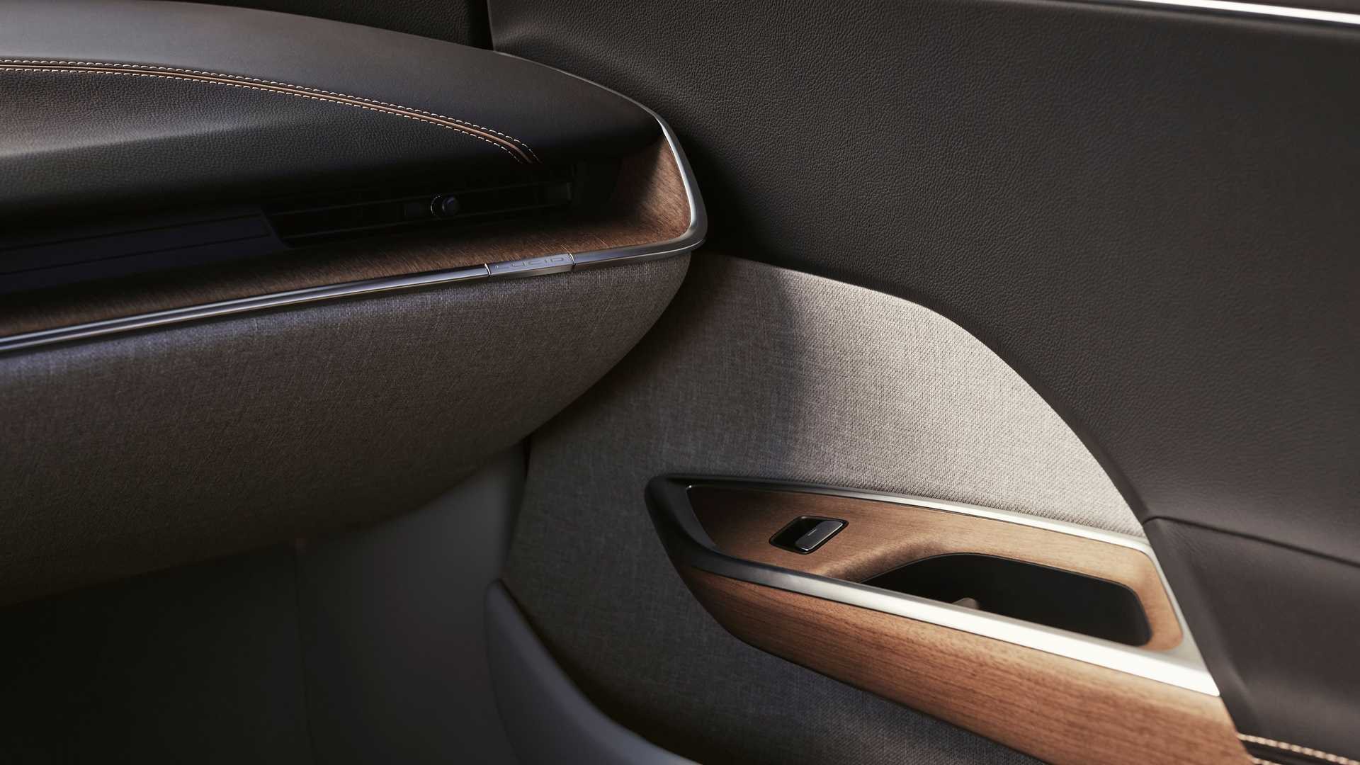 LUCID AIR TOURING, foto 30