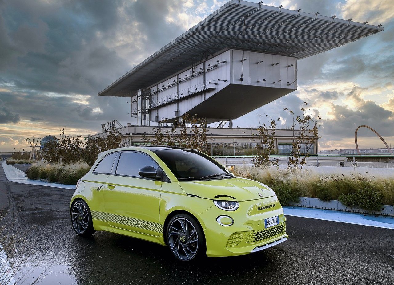 FIAT 500e ABARTH, foto 1