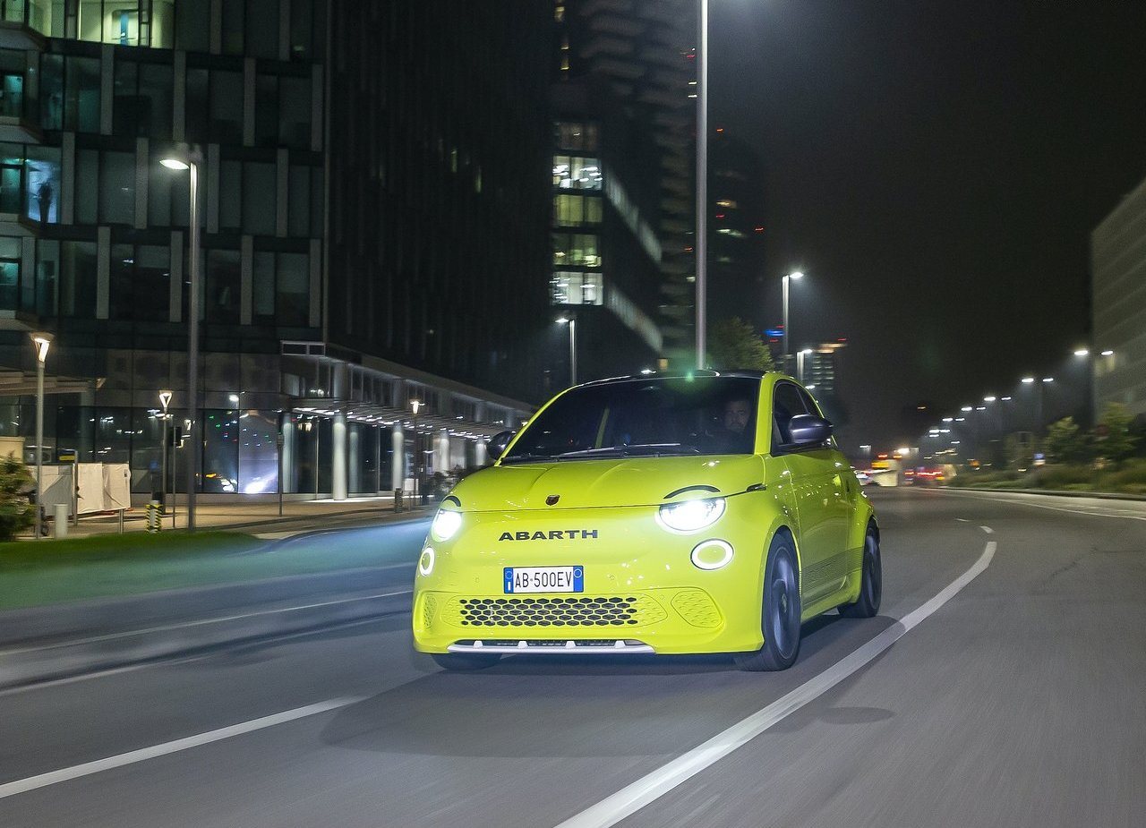 FIAT 500e ABARTH, foto 11